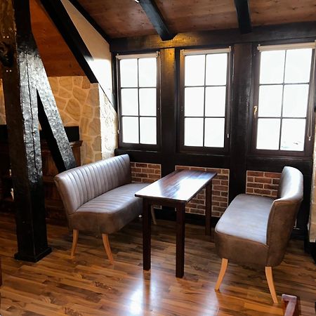 Fewo Gerichtsstube Im Rittergut Leppersdorf Bei Radeberg Fuer 6 Pers Wachau 外观 照片